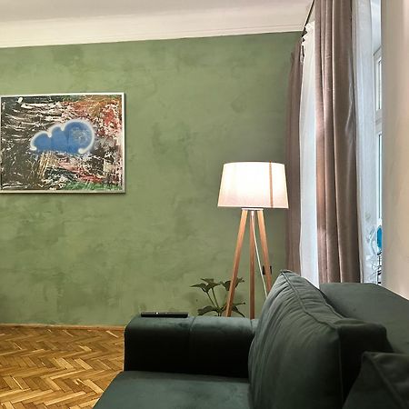 Art Apartment On Kylisha Str Львів Екстер'єр фото